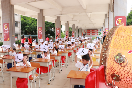 开笔延脉,诗礼传家----台山市开展小学生“开笔礼”暨五邑优秀传统家训诵读活动367.png